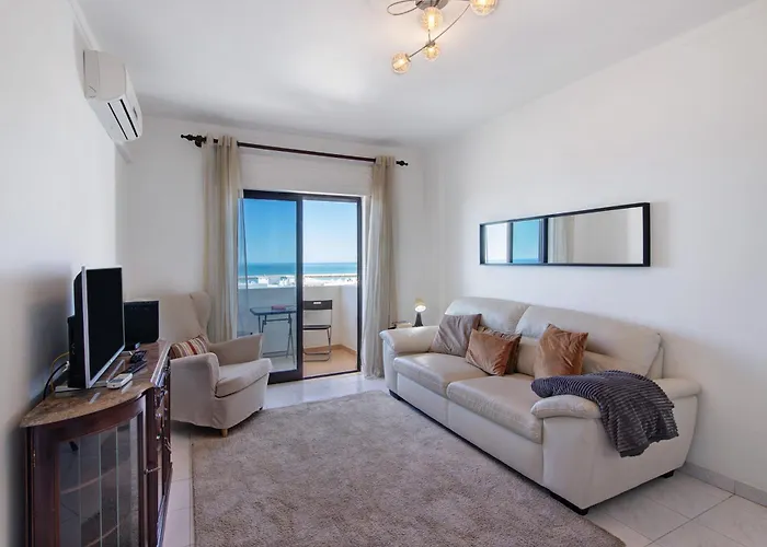 1 Bedroom Seaview *