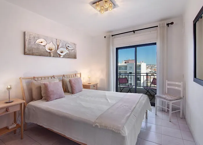 1 Bedroom Seaview * Quarteira