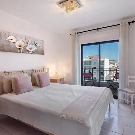 1 Bedroom Seaview * Quarteira