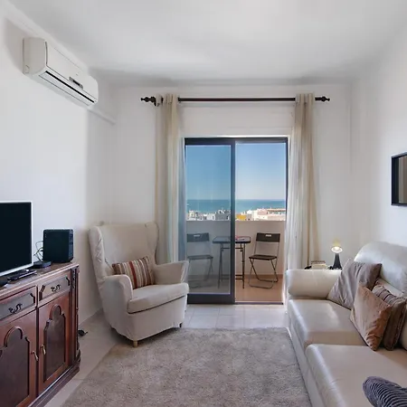 1 Bedroom Seaview 아파트
