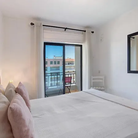1 Bedroom Seaview Quarteira