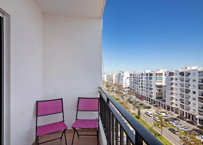 1 Bedroom Seaview Appartement *