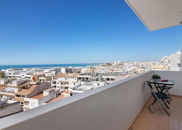 1 Bedroom Seaview Appartement Quarteira