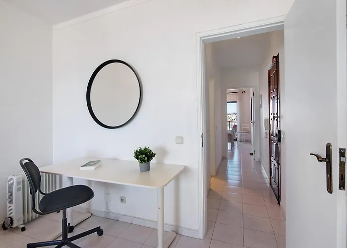 1 Bedroom Seaview * Quarteira