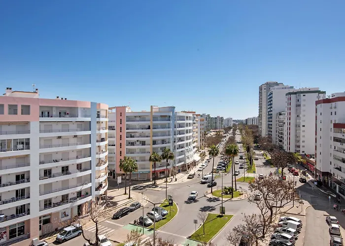 1 Bedroom Seaview Appartement *