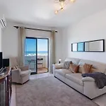 1 Bedroom Seaview *