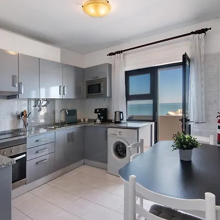 1 Bedroom Seaview Quarteira
