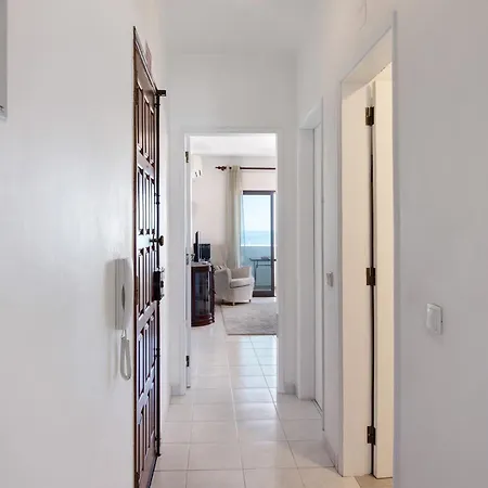 1 Bedroom Seaview Quarteira